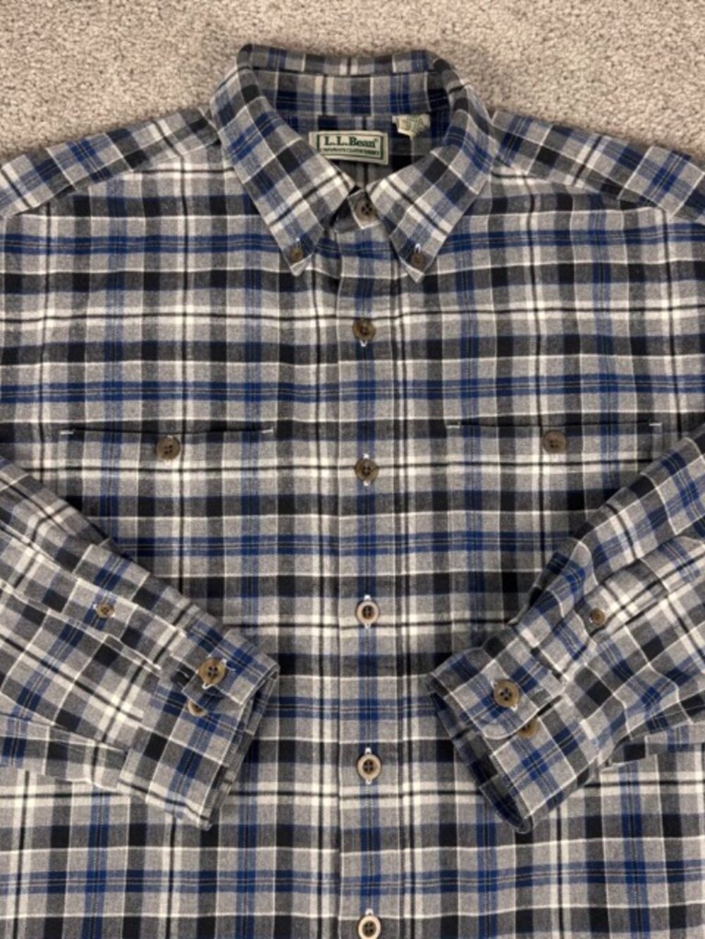 LL Bean Chamois Cloth Shirt Mens Large Blue Gray Plaid Regular Fit 0 DL74 Cotton